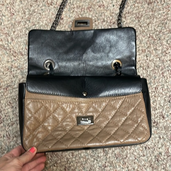 Black/ brown leather quilted purse with adjustable chain strap - Picture 11 of 14